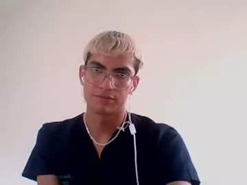 axellatino_ from Chaturbate is Freechat