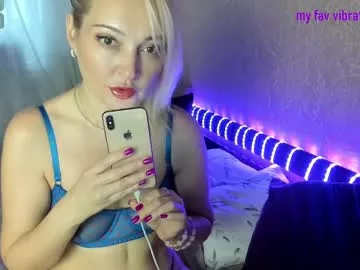 tinamil from Chaturbate is Freechat